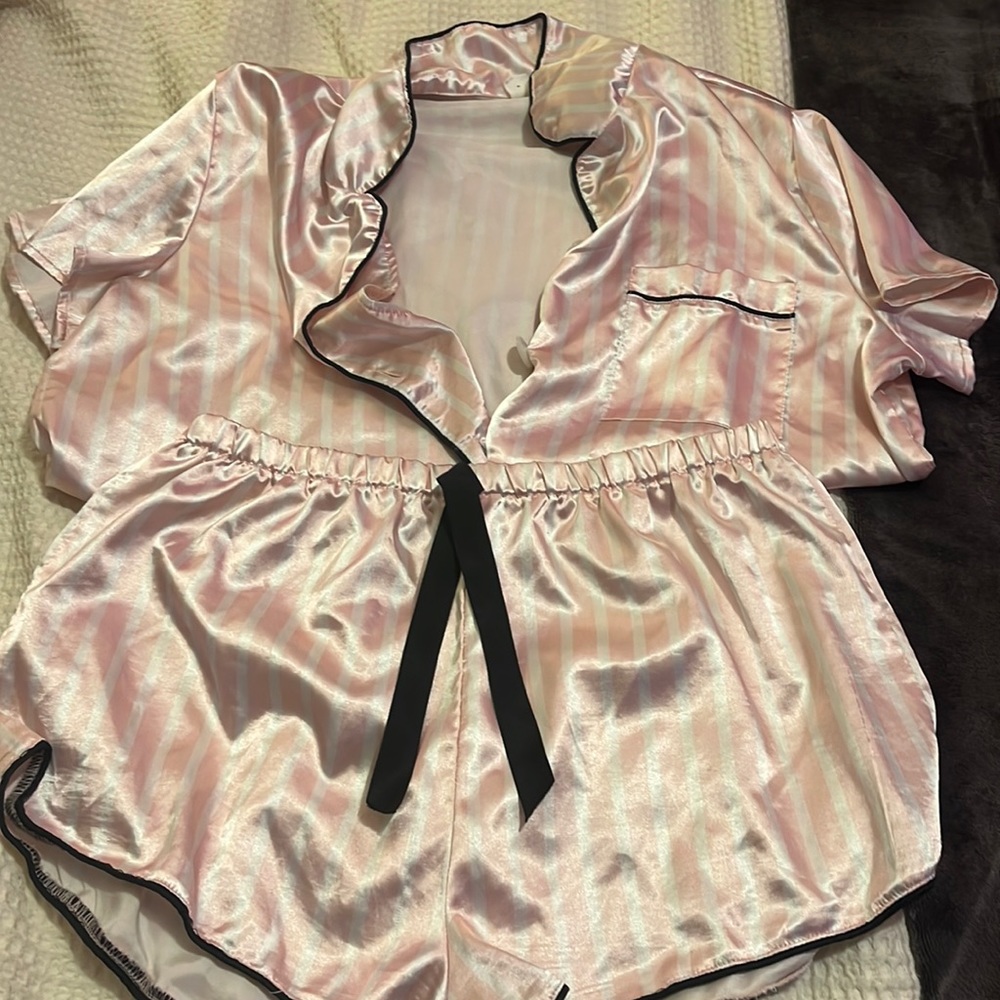 Women’s pink and white matching pajama set